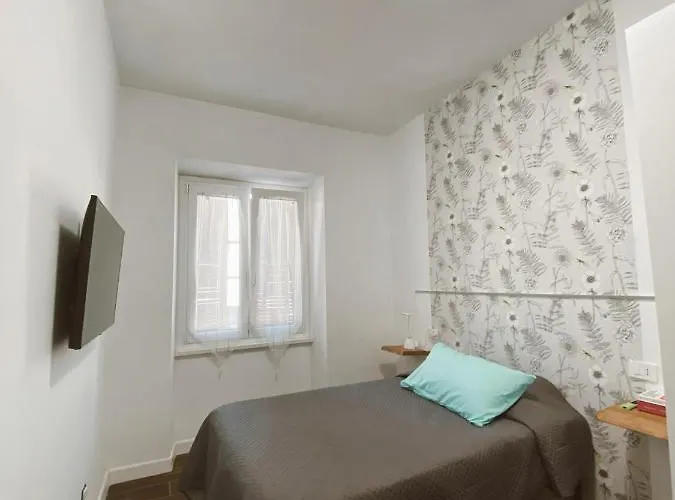 Franklin's House Hotel *